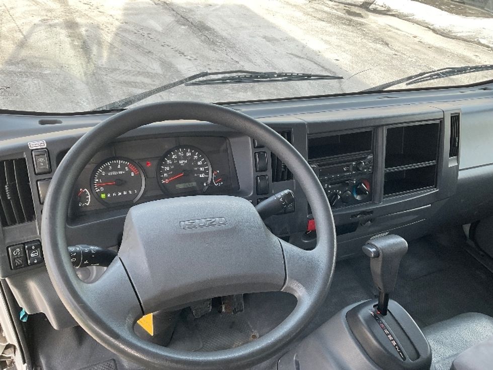 Light Duty Box Truck-Light and Medium Duty Trucks-Isuzu-2021-NPR EFI-Plymouth-MI-106,220\n\t\tmiles-$ 36,000 - Image 17