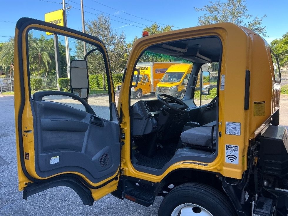 Light Duty Box Truck-Light and Medium Duty Trucks-Isuzu-2021-NPR EFI-Pompano Beach-FL-103,103\n\t\tmiles-$ 38,750 - Image 16