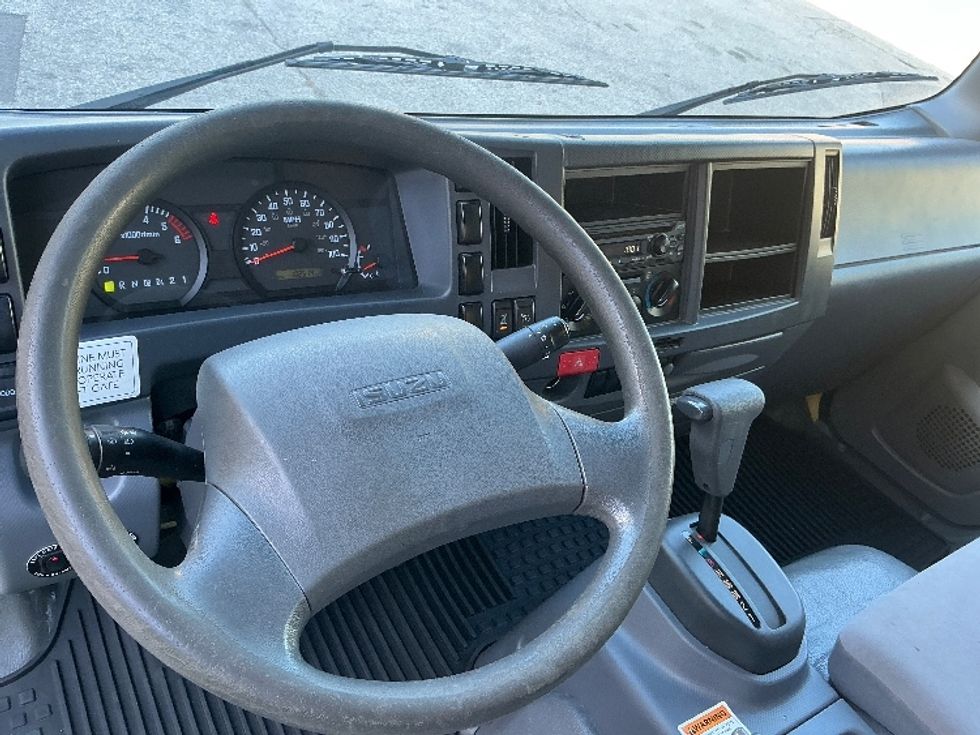 Light Duty Box Truck-Light and Medium Duty Trucks-Isuzu-2021-NPR EFI-Pompano Beach-FL-103,103\n\t\tmiles-$ 38,750 - Image 17