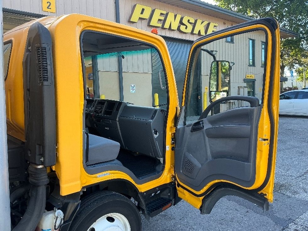 Light Duty Box Truck-Light and Medium Duty Trucks-Isuzu-2021-NPR EFI-Pompano Beach-FL-103,103\n\t\tmiles-$ 38,750 - Image 20
