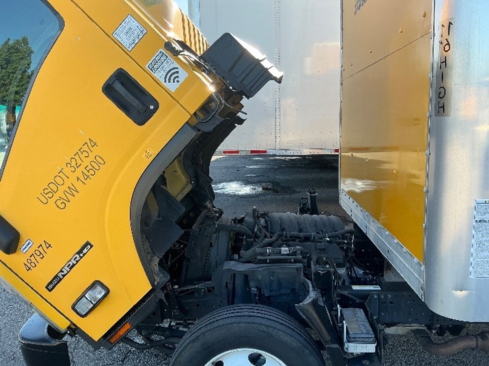 Light Duty Box Truck-Light and Medium Duty Trucks-Isuzu-2021-NPR EFI-Pompano Beach-FL-103,103\n\t\tmiles-$ 38,750 - Image 23