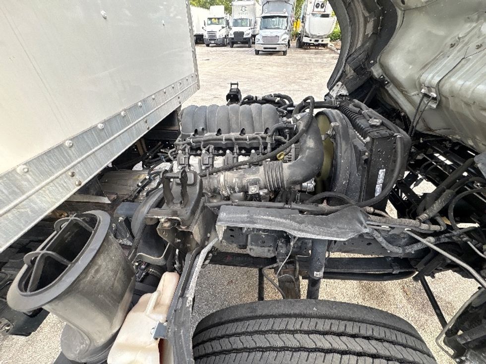 Light Duty Box Truck-Light and Medium Duty Trucks-Isuzu-2021-NPR EFI-Pompano Beach-FL-45,330\n\t\tmiles-$ 47,000 - Image 23