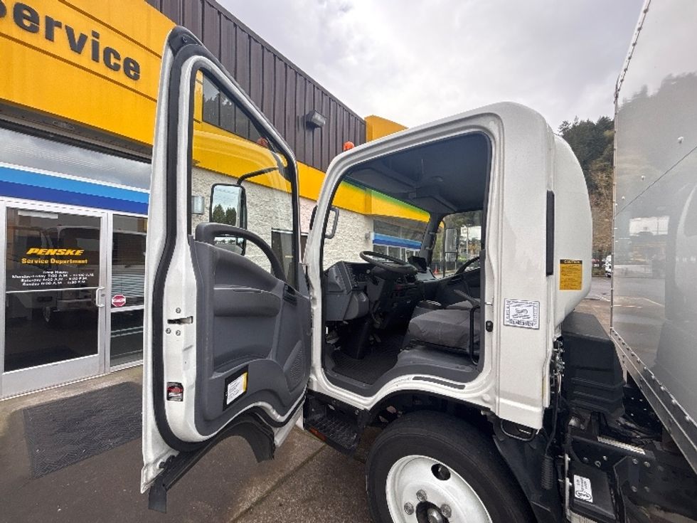 Light Duty Box Truck-Light and Medium Duty Trucks-Isuzu-2021-NPR EFI-Portland-OR-32,229\n\t\tmiles-$ 50,750 - Image 14