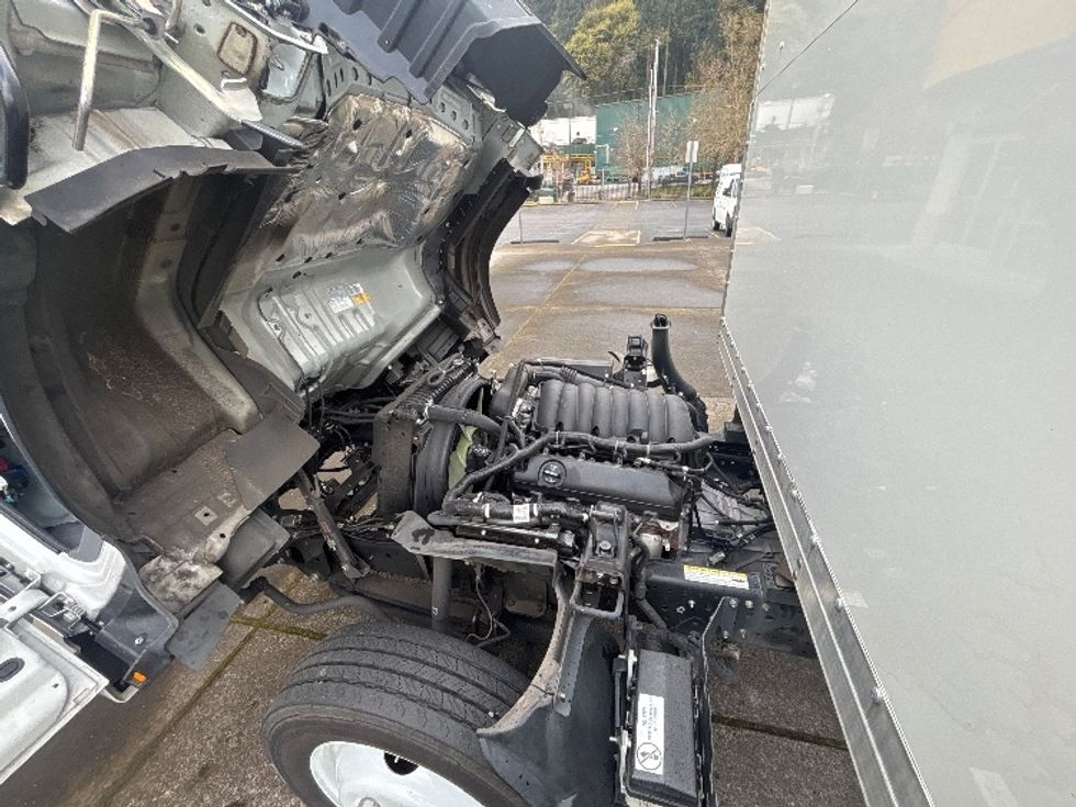 Light Duty Box Truck-Light and Medium Duty Trucks-Isuzu-2021-NPR EFI-Portland-OR-32,229\n\t\tmiles-$ 50,750 - Image 22