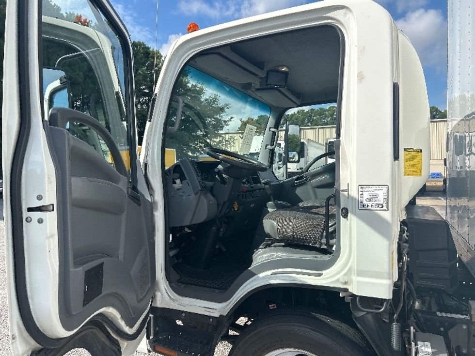 Light Duty Box Truck-Light and Medium Duty Trucks-Isuzu-2021-NPR EFI-Prince George-VA-121,915\n\t\tmiles-$ 39,250 - Image 16