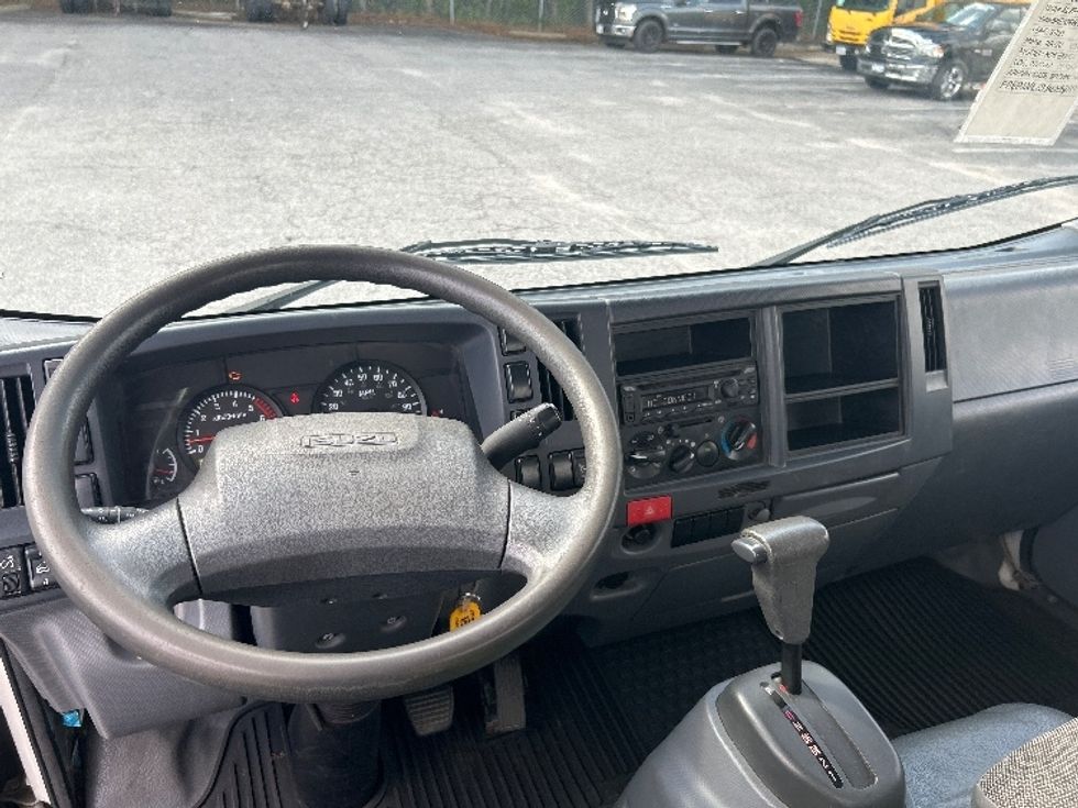 Light Duty Box Truck-Light and Medium Duty Trucks-Isuzu-2021-NPR EFI-Prince George-VA-121,915\n\t\tmiles-$ 39,250 - Image 17