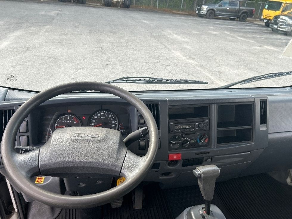 Light Duty Box Truck-Light and Medium Duty Trucks-Isuzu-2021-NPR EFI-Prince George-VA-121,915\n\t\tmiles-$ 39,250 - Image 18