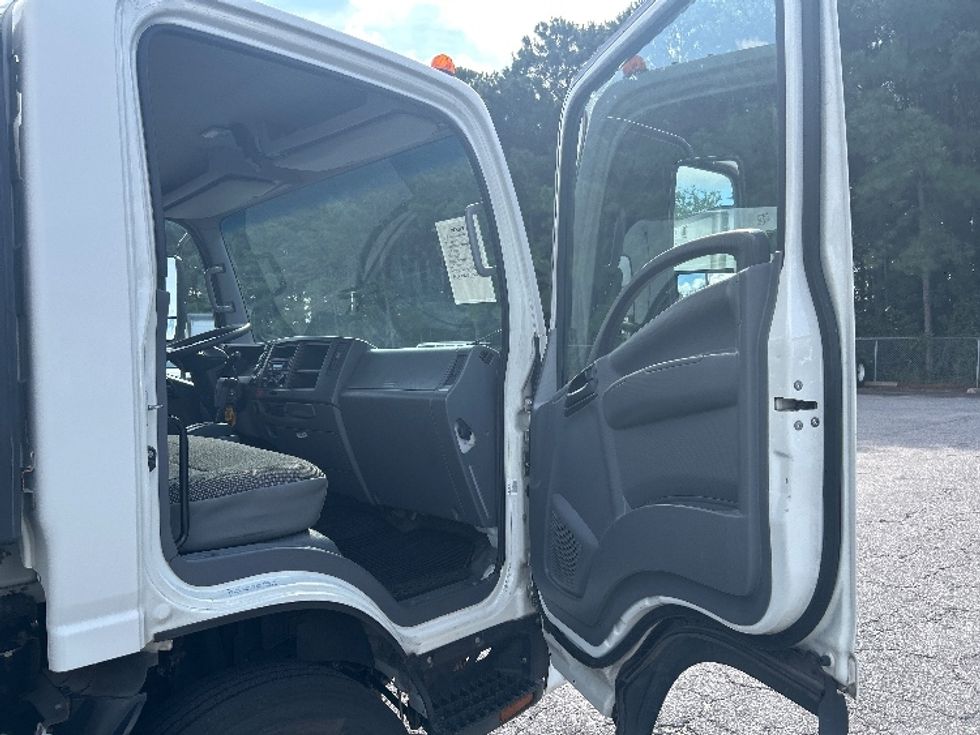 Light Duty Box Truck-Light and Medium Duty Trucks-Isuzu-2021-NPR EFI-Prince George-VA-121,915\n\t\tmiles-$ 39,250 - Image 20