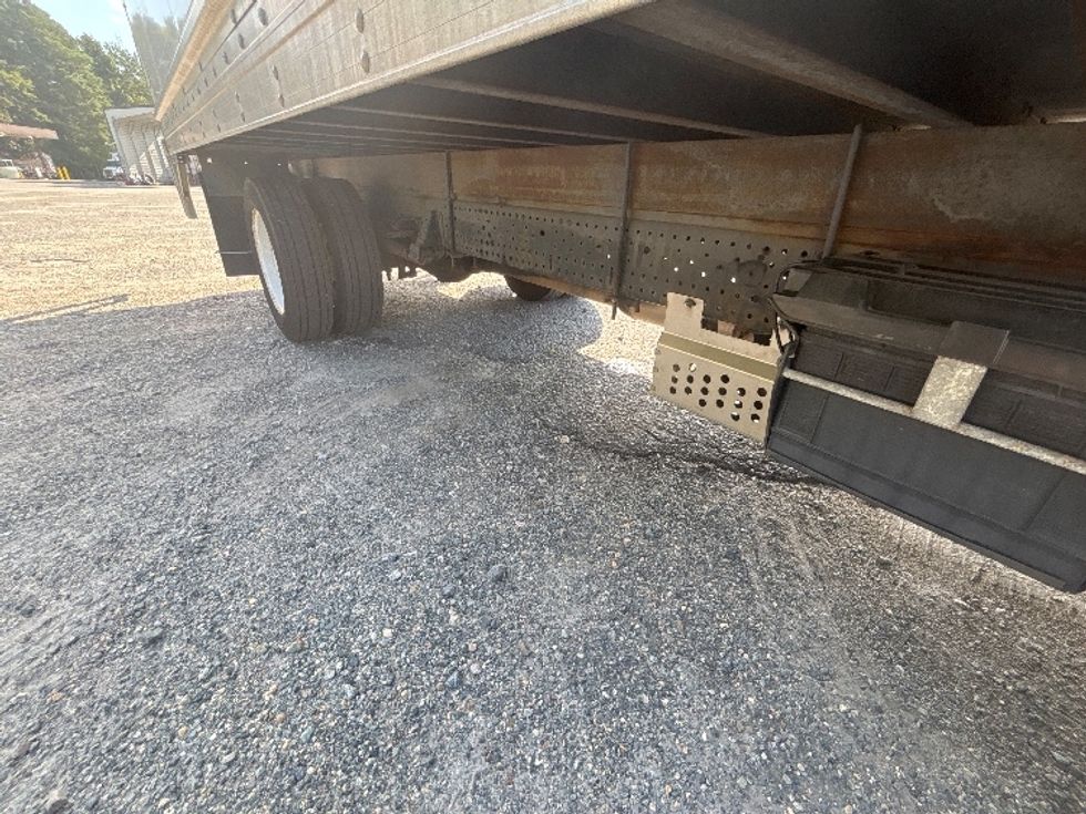 Light Duty Box Truck-Light and Medium Duty Trucks-Isuzu-2021-NPR EFI-Prince George-VA-73,780\n\t\tmiles-$ 45,250 - Image 14