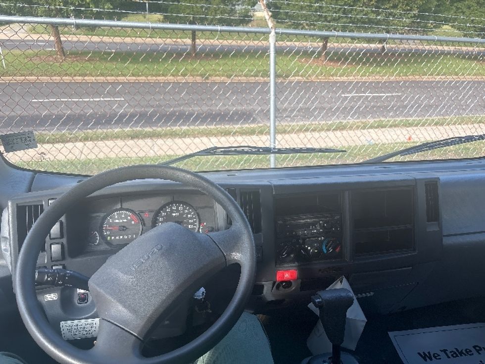 Light Duty Box Truck-Light and Medium Duty Trucks-Isuzu-2021-NPR EFI-Prince George-VA-73,780\n\t\tmiles-$ 45,250 - Image 18