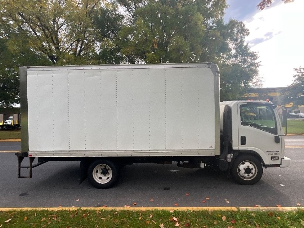 Light Duty Box Truck-Light and Medium Duty Trucks-Isuzu-2021-NPR EFI-Reading-PA-135,138\n\t\tmiles-$ 33,000 - Image 15