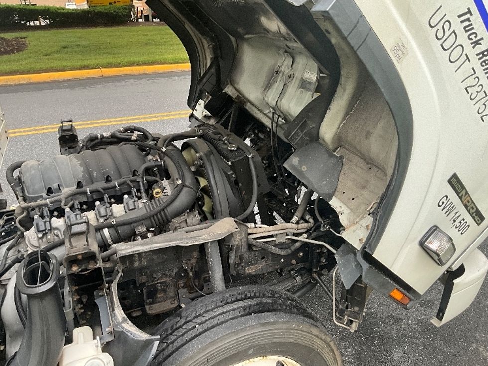 Light Duty Box Truck-Light and Medium Duty Trucks-Isuzu-2021-NPR EFI-Reading-PA-99,473\n\t\tmiles-$ 40,250 - Image 24