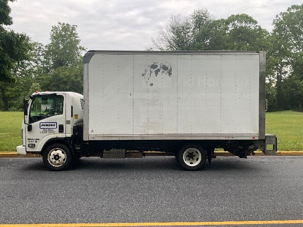 Light Duty Box Truck-Light and Medium Duty Trucks-Isuzu-2021-NPR EFI-Reading-PA-99,473\n\t\tmiles-$ 40,250 - Image 4