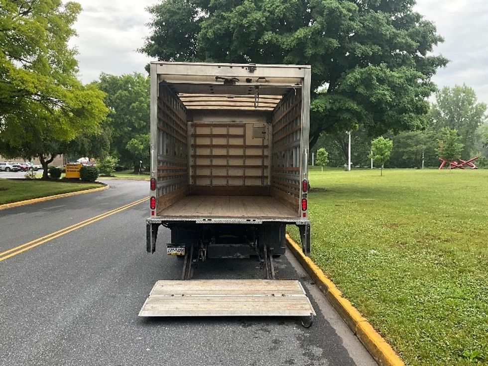 Light Duty Box Truck-Light and Medium Duty Trucks-Isuzu-2021-NPR EFI-Reading-PA-99,473\n\t\tmiles-$ 40,250 - Image 9