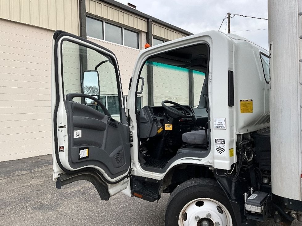 Light Duty Box Truck-Light and Medium Duty Trucks-Isuzu-2021-NPR EFI-Richmond-VA-113,036\n\t\tmiles-$ 38,000 - Image 16