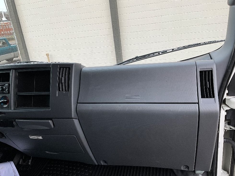 Light Duty Box Truck-Light and Medium Duty Trucks-Isuzu-2021-NPR EFI-Richmond-VA-113,036\n\t\tmiles-$ 38,000 - Image 21