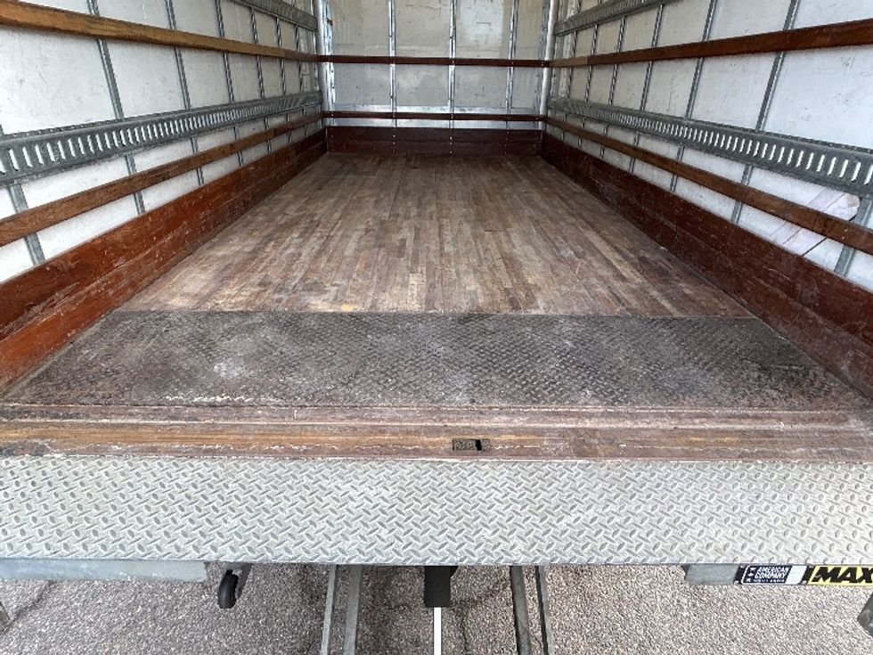 Light Duty Box Truck-Light and Medium Duty Trucks-Isuzu-2021-NPR EFI-Richmond-VA-121,006\n\t\tmiles-$ 35,500 - Image 10