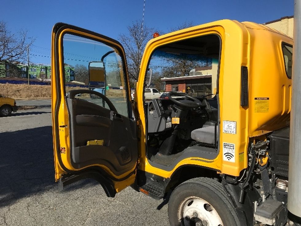 Light Duty Box Truck-Light and Medium Duty Trucks-Isuzu-2021-NPR EFI-Richmond-VA-121,006\n\t\tmiles-$ 35,500 - Image 16