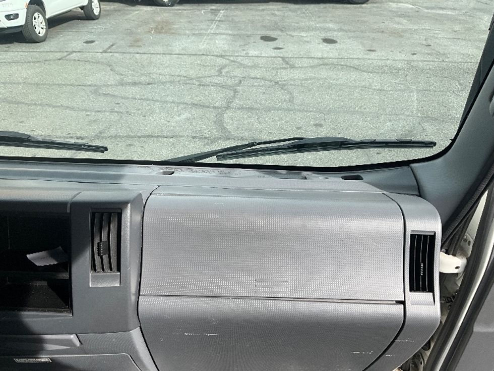 Light Duty Box Truck-Light and Medium Duty Trucks-Isuzu-2021-NPR EFI-Rockville-MD-103,111\n\t\tmiles-$ 39,750 - Image 21