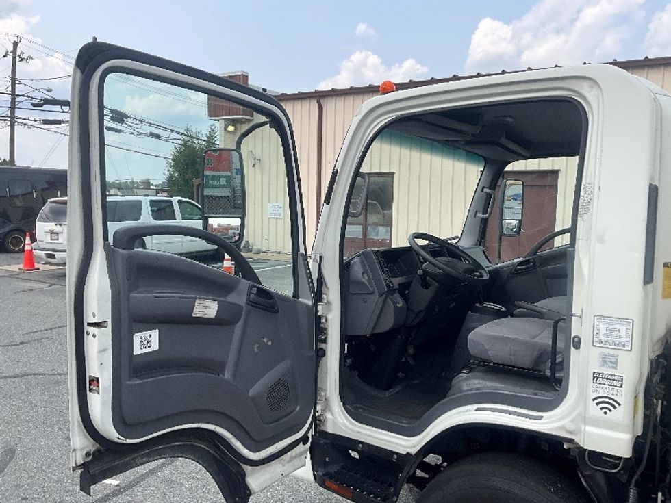Light Duty Box Truck-Light and Medium Duty Trucks-Isuzu-2021-NPR EFI-Rockville-MD-109,757\n\t\tmiles-$ 39,000 - Image 16