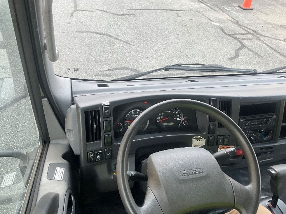 Light Duty Box Truck-Light and Medium Duty Trucks-Isuzu-2021-NPR EFI-Rockville-MD-109,757\n\t\tmiles-$ 39,000 - Image 17