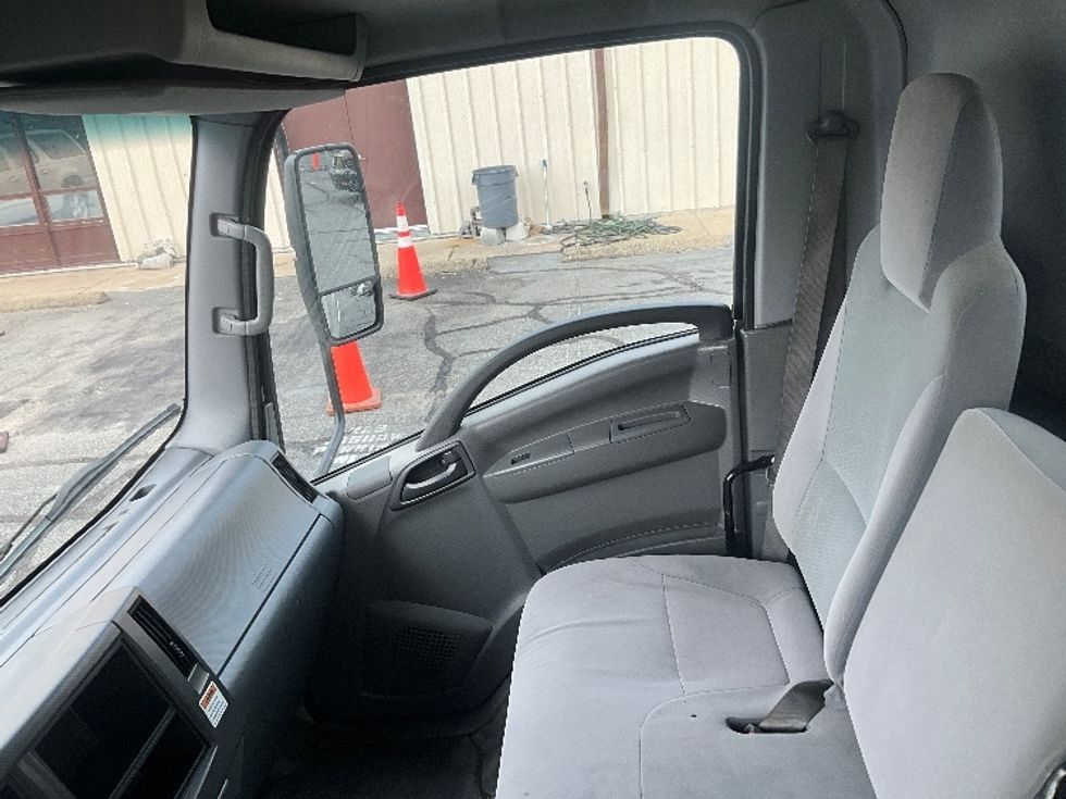 Light Duty Box Truck-Light and Medium Duty Trucks-Isuzu-2021-NPR EFI-Rockville-MD-109,757\n\t\tmiles-$ 39,000 - Image 19