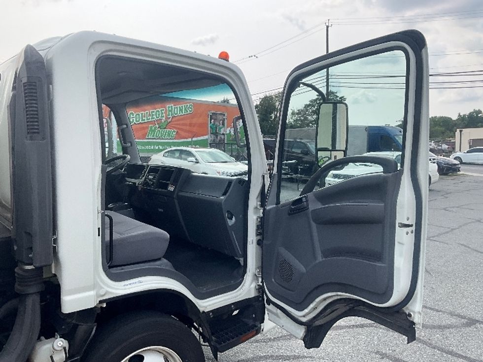Light Duty Box Truck-Light and Medium Duty Trucks-Isuzu-2021-NPR EFI-Rockville-MD-109,757\n\t\tmiles-$ 39,000 - Image 20