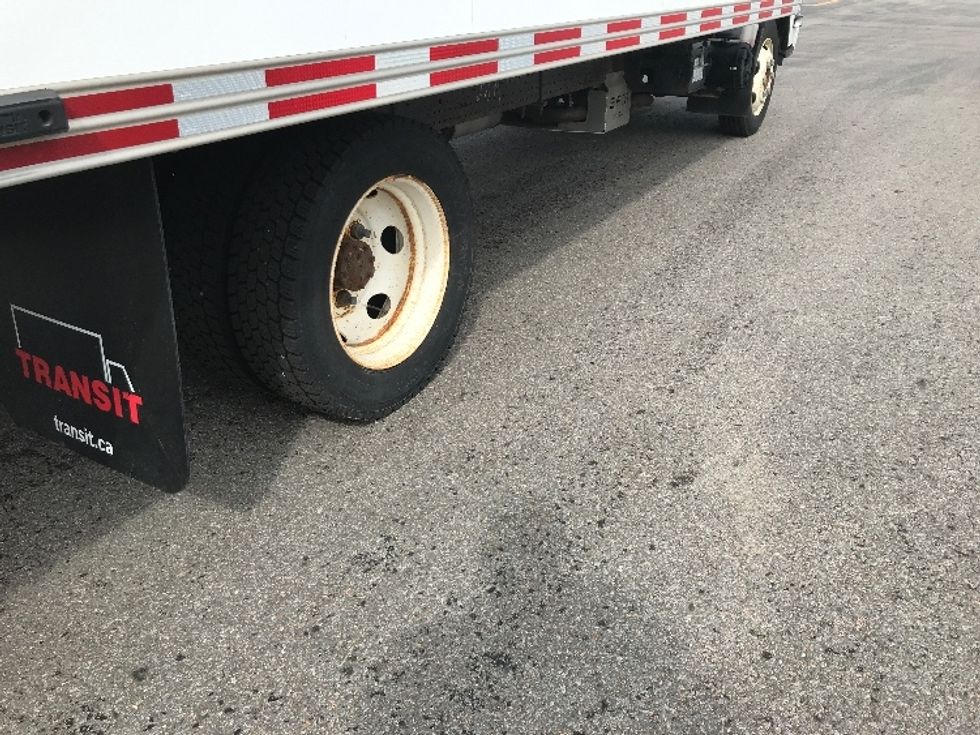 Light Duty Box Truck-Light and Medium Duty Trucks-Isuzu-2021-NPR EFI-Saint Laurent-PQ-161,878\n\t\tkm-$ 47,750 - Image 14