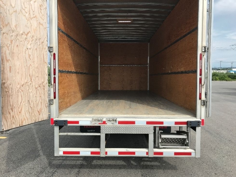 Light Duty Box Truck-Light and Medium Duty Trucks-Isuzu-2021-NPR EFI-Saint Laurent-PQ-161,878\n\t\tkm-$ 47,750 - Image 9