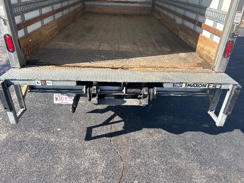 Light Duty Box Truck-Light and Medium Duty Trucks-Isuzu-2021-NPR EFI-Salem-VA-83,226\n\t\tmiles-$ 42,500 - Image 10