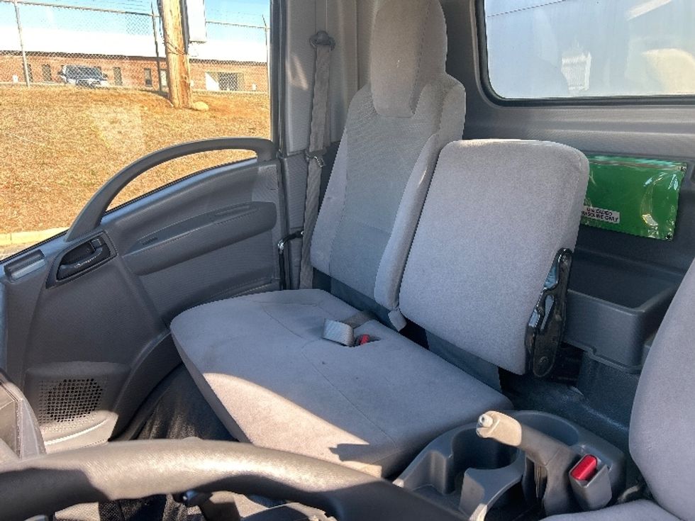 Light Duty Box Truck-Light and Medium Duty Trucks-Isuzu-2021-NPR EFI-Salem-VA-83,226\n\t\tmiles-$ 42,500 - Image 19