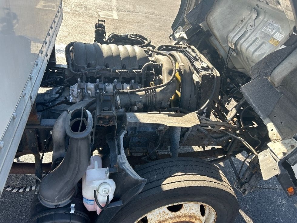 Light Duty Box Truck-Light and Medium Duty Trucks-Isuzu-2021-NPR EFI-Salem-VA-83,226\n\t\tmiles-$ 42,500 - Image 23