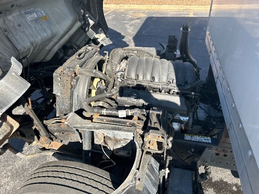 Light Duty Box Truck-Light and Medium Duty Trucks-Isuzu-2021-NPR EFI-Salem-VA-83,226\n\t\tmiles-$ 42,500 - Image 24