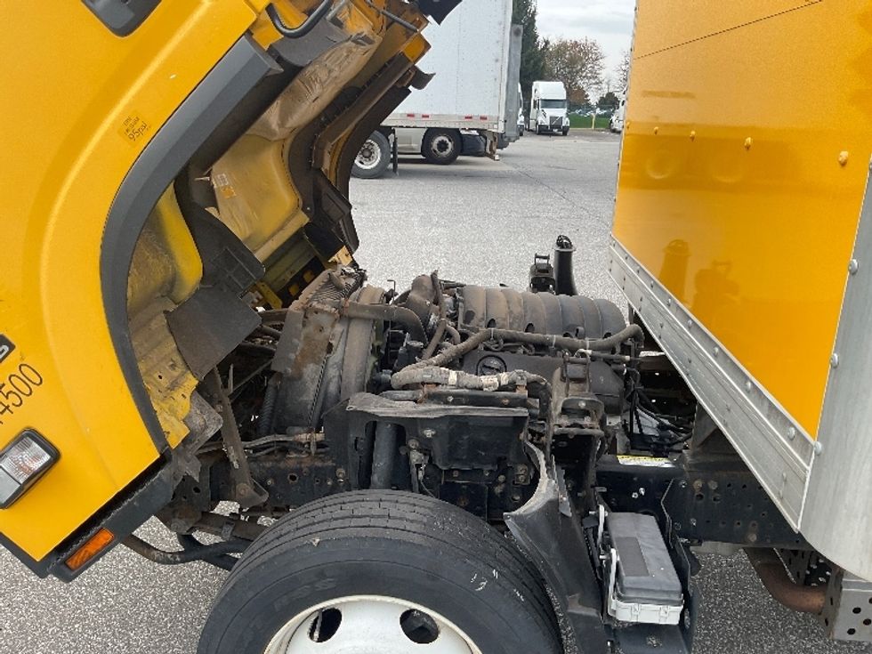 Light Duty Box Truck-Light and Medium Duty Trucks-Isuzu-2021-NPR EFI-South Bend-IN-84,292\n\t\tmiles-$ 37,750 - Image 24