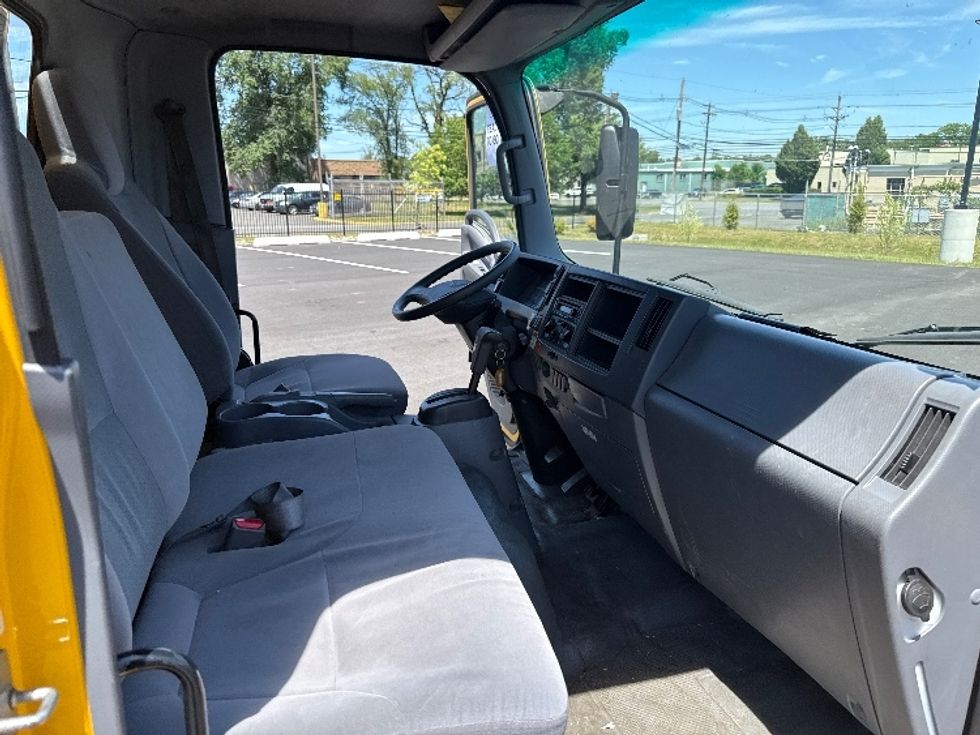 Light Duty Box Truck-Light and Medium Duty Trucks-Isuzu-2021-NPR EFI-South Plainfield-NJ-105,250\n\t\tmiles-$ 37,250 - Image 22
