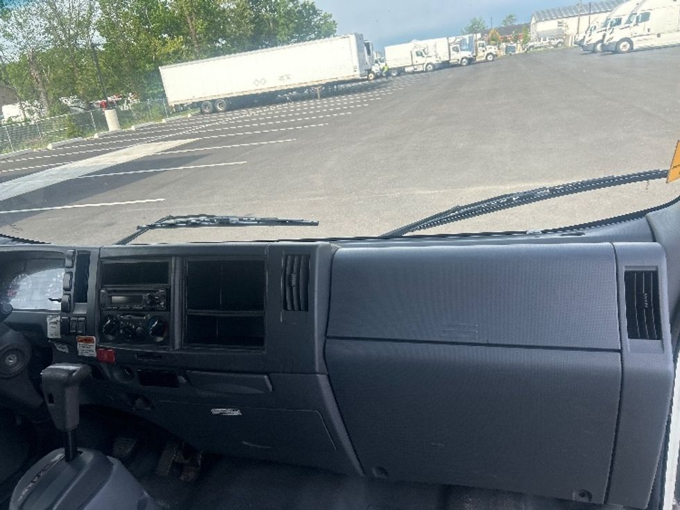 Light Duty Box Truck-Light and Medium Duty Trucks-Isuzu-2021-NPR EFI-South Plainfield-NJ-96,466\n\t\tmiles-$ 39,000 - Image 21