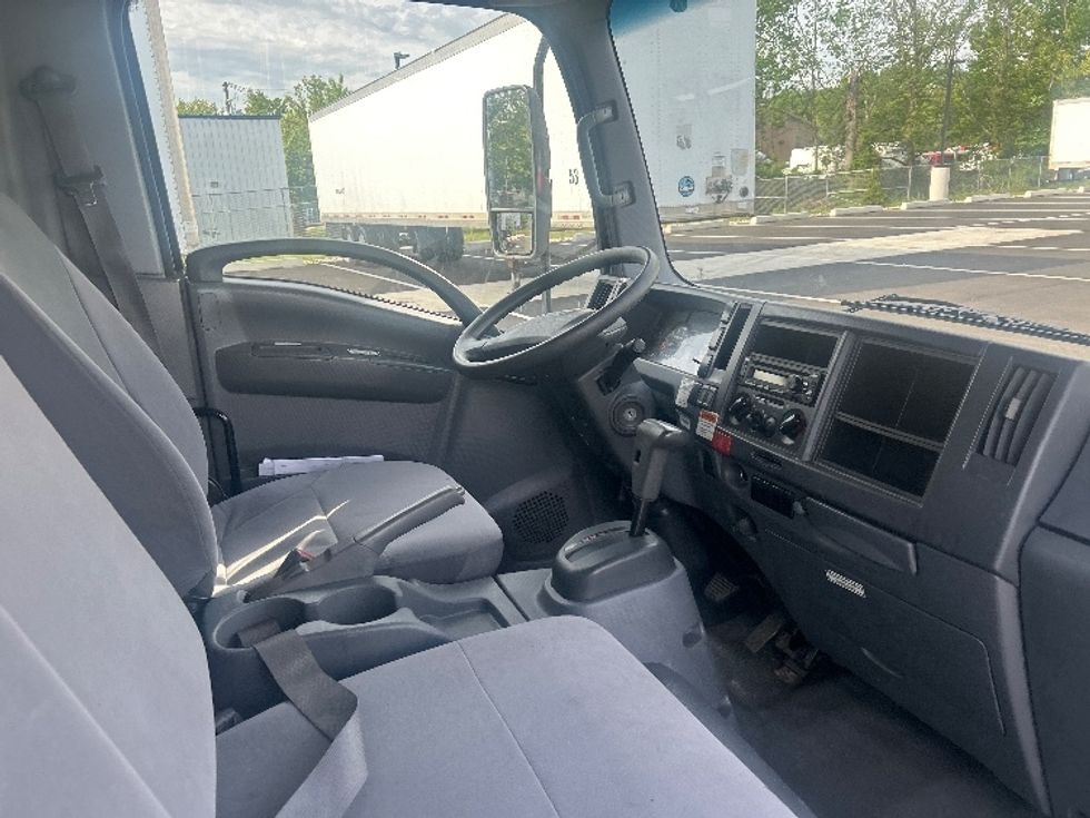 Light Duty Box Truck-Light and Medium Duty Trucks-Isuzu-2021-NPR EFI-South Plainfield-NJ-96,466\n\t\tmiles-$ 39,000 - Image 22