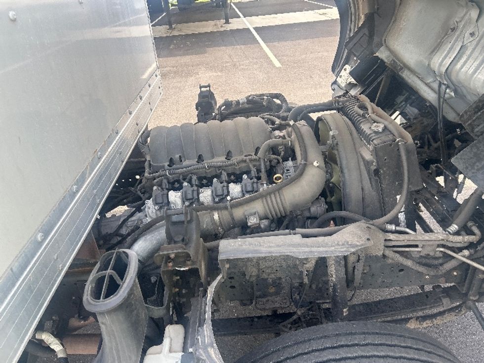 Light Duty Box Truck-Light and Medium Duty Trucks-Isuzu-2021-NPR EFI-South Plainfield-NJ-96,466\n\t\tmiles-$ 39,000 - Image 23