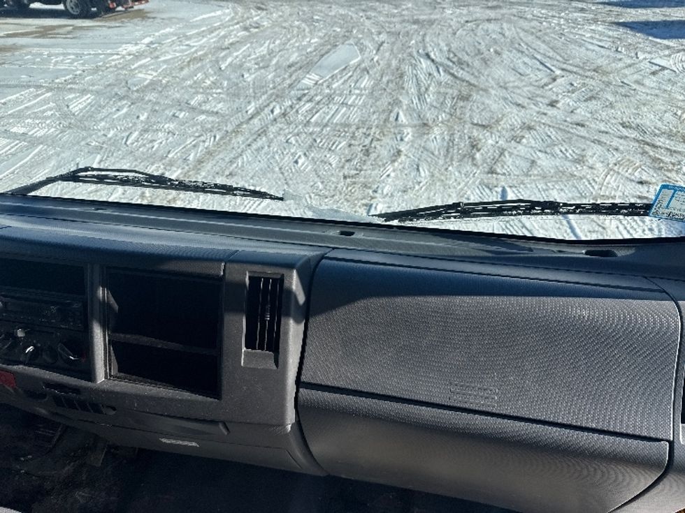 Light Duty Box Truck-Light and Medium Duty Trucks-Isuzu-2021-NPR EFI-South Portland-ME-102,917\n\t\tmiles-$ 34,250 - Image 21