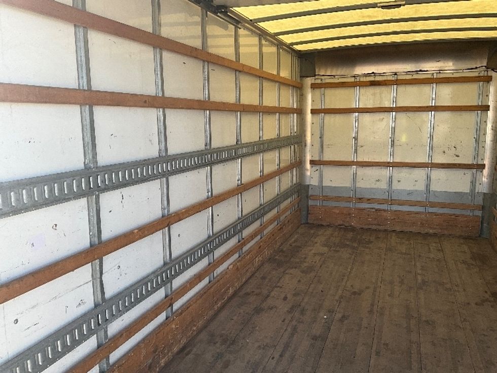 Light Duty Box Truck-Light and Medium Duty Trucks-Isuzu-2021-NPR EFI-Springfield-MO-106,568\n\t\tmiles-$ 37,250 - Image 11