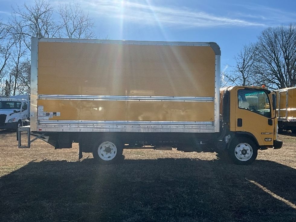 Light Duty Box Truck-Light and Medium Duty Trucks-Isuzu-2021-NPR EFI-Springfield-MO-106,568\n\t\tmiles-$ 37,250 - Image 15