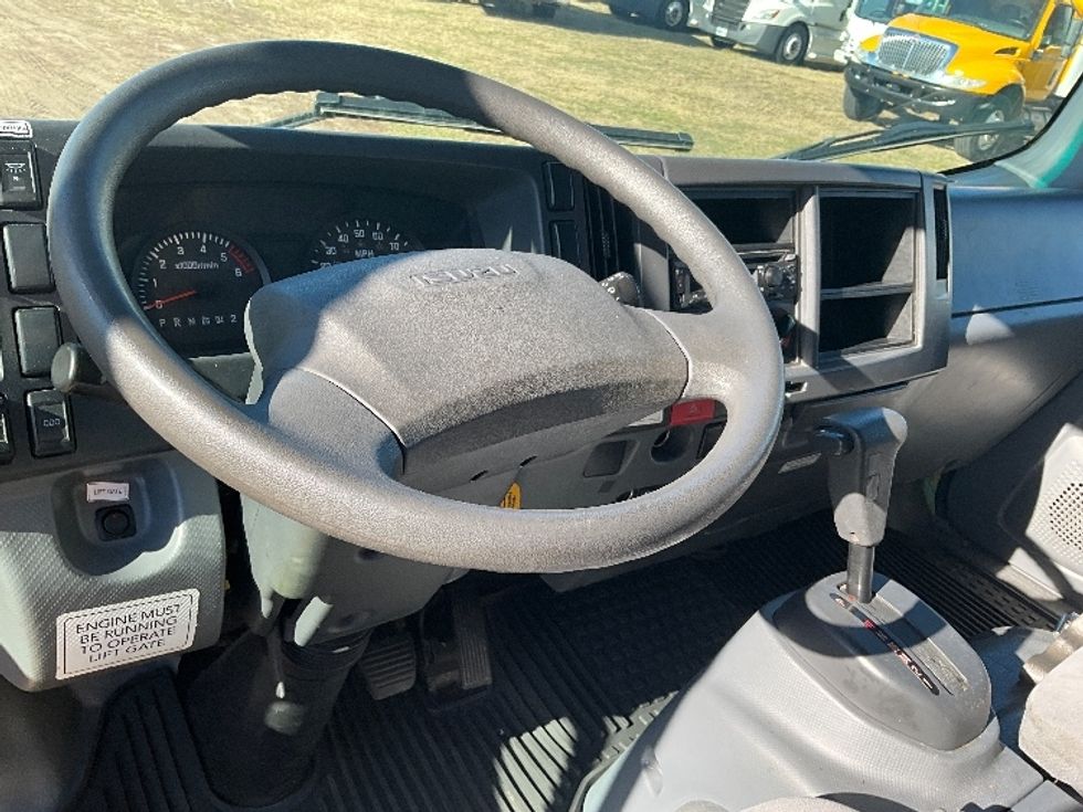 Light Duty Box Truck-Light and Medium Duty Trucks-Isuzu-2021-NPR EFI-Springfield-MO-106,568\n\t\tmiles-$ 37,250 - Image 18