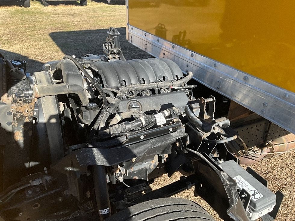 Light Duty Box Truck-Light and Medium Duty Trucks-Isuzu-2021-NPR EFI-Springfield-MO-106,568\n\t\tmiles-$ 37,250 - Image 24