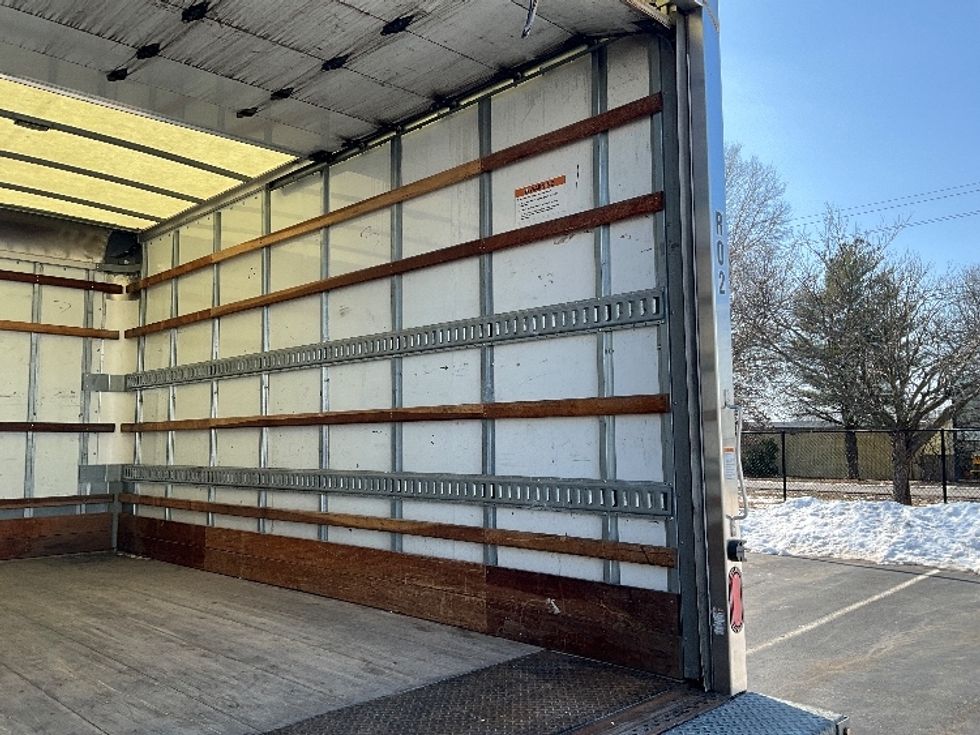 Light Duty Box Truck-Light and Medium Duty Trucks-Isuzu-2021-NPR EFI-Springfield-MO-200,604\n\t\tmiles-$ 23,250 - Image 11