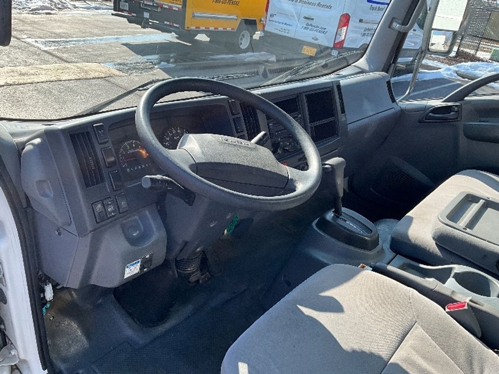 Light Duty Box Truck-Light and Medium Duty Trucks-Isuzu-2021-NPR EFI-Springfield-MO-200,604\n\t\tmiles-$ 23,250 - Image 16