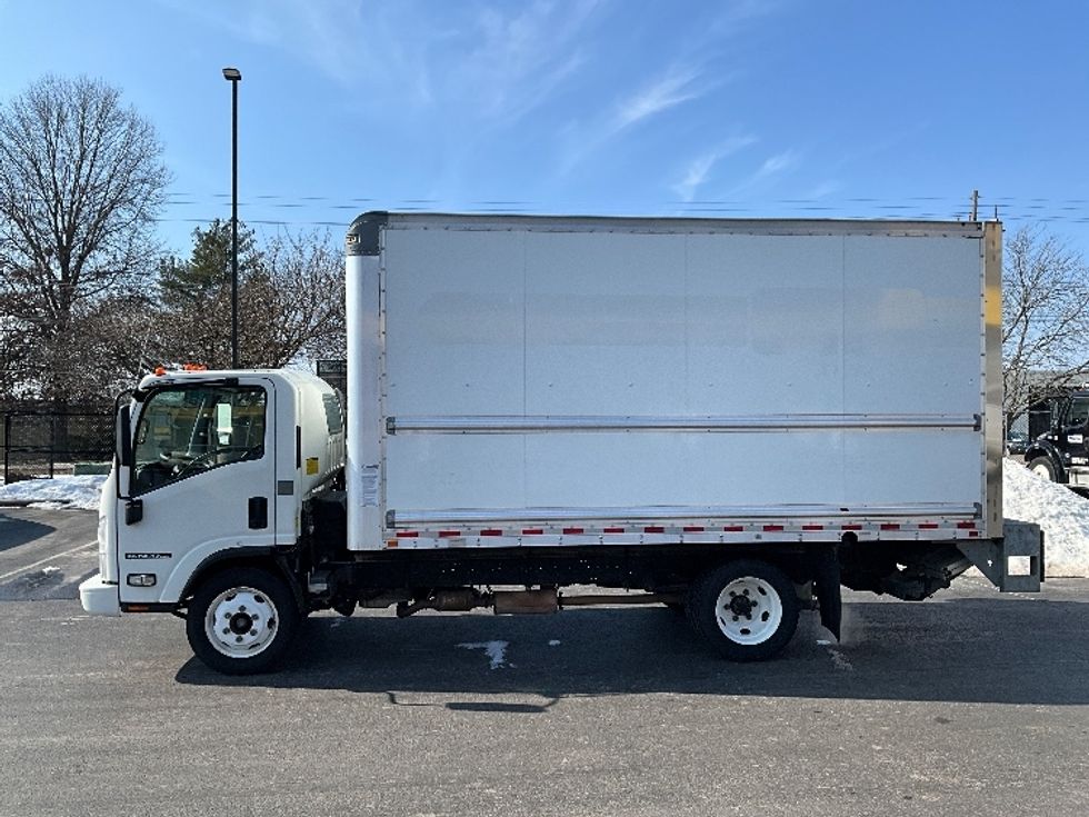 Light Duty Box Truck-Light and Medium Duty Trucks-Isuzu-2021-NPR EFI-Springfield-MO-200,604\n\t\tmiles-$ 23,250 - Image 4