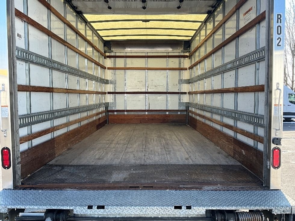 Light Duty Box Truck-Light and Medium Duty Trucks-Isuzu-2021-NPR EFI-Springfield-MO-200,604\n\t\tmiles-$ 23,250 - Image 9