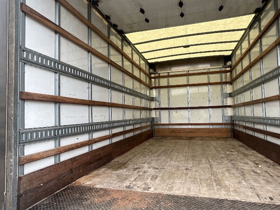 Light Duty Box Truck-Light and Medium Duty Trucks-Isuzu-2021-NPR EFI-Sterling-VA-95,062\n\t\tmiles-$ 35,250 - Image 11