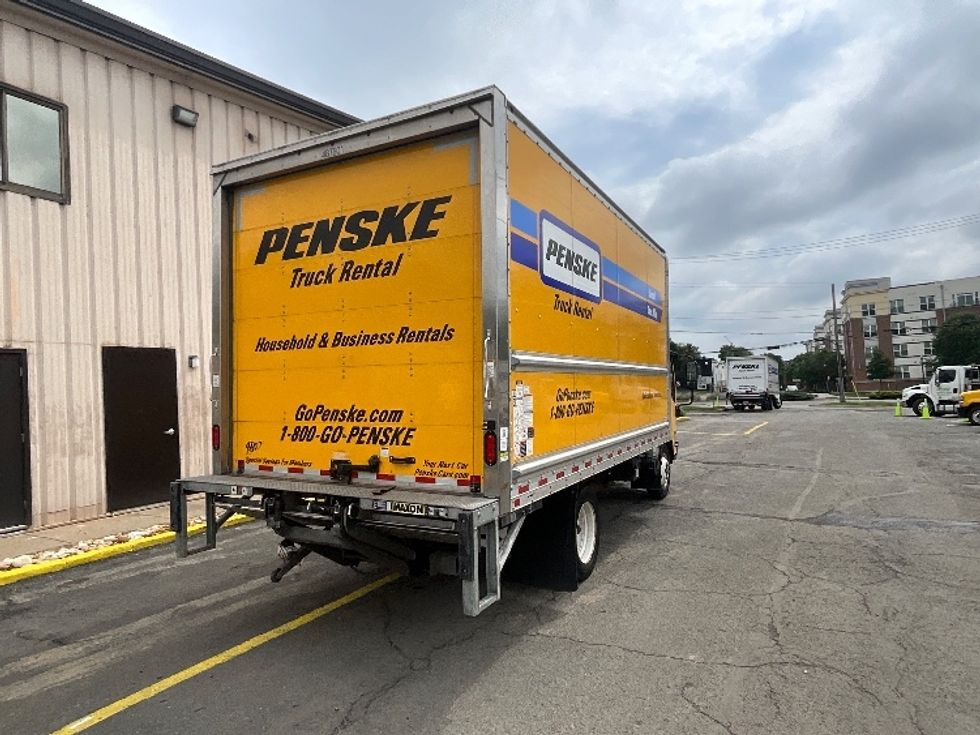 Light Duty Box Truck-Light and Medium Duty Trucks-Isuzu-2021-NPR EFI-Sterling-VA-95,062\n\t\tmiles-$ 35,250 - Image 13