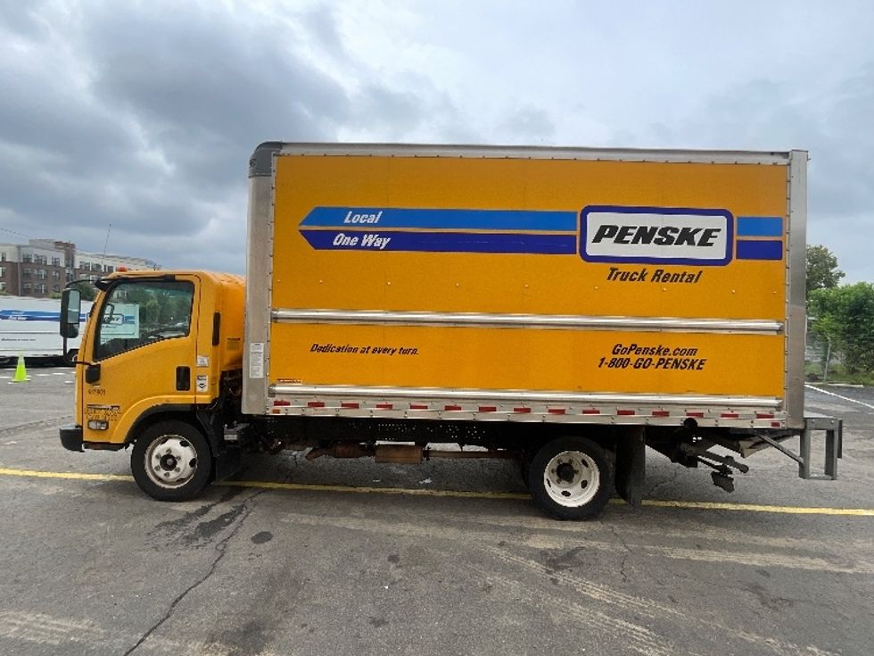 Light Duty Box Truck-Light and Medium Duty Trucks-Isuzu-2021-NPR EFI-Sterling-VA-95,062\n\t\tmiles-$ 35,250 - Image 4